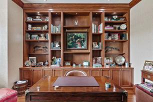 Custom home office built-ins by Schrapper's